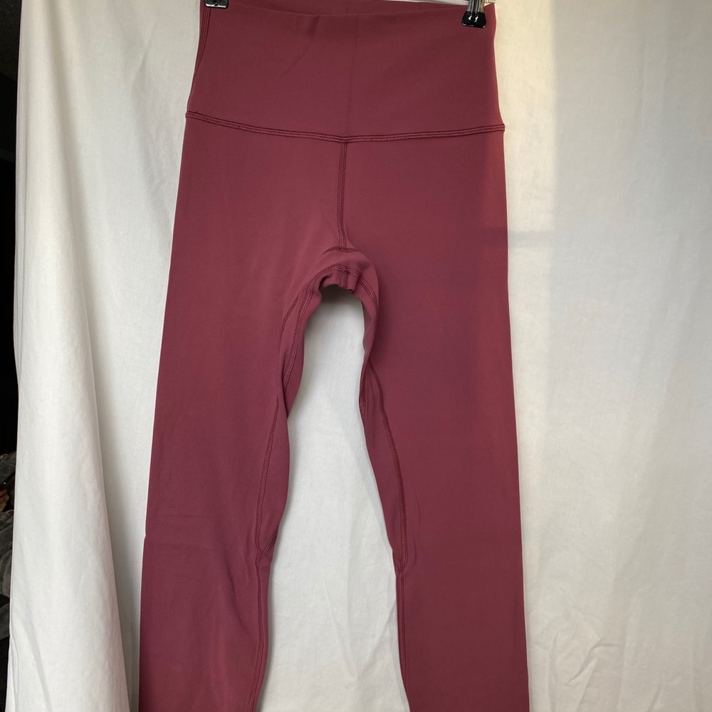 Pink aligns 25” size 4